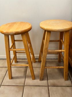 2 Kitchen Bar Stools