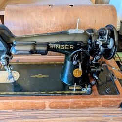 Singer 201 Sewing Machine