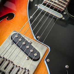 Fender Telecaster Thin Line Deluxe Semi Hollow Body Electric Guitar 6 String Tele With Hard Shell Case 3 tone Sunburst