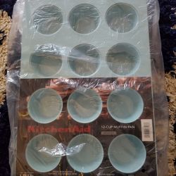 Kitchen Aid 12 Cup Muffin Pans..New!