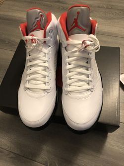 Air Jordan v fire red size 12 $280