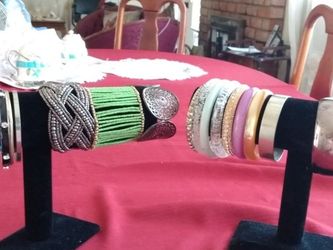 Lot Fashion Bracelets. Bangles,Cuffs,Stretch. Multi Color