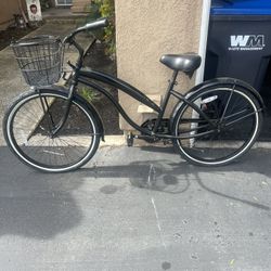 Black bike cruiser