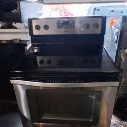 Whirlpool Stainless Glass Top Range  (Stove/Oven) Convection Oven  - Can Deliver 