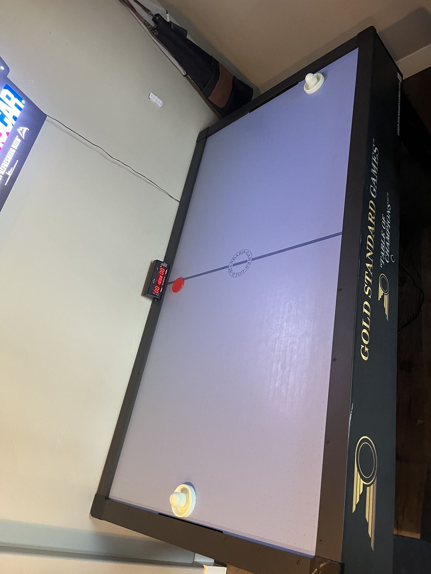 Air Hockey Table