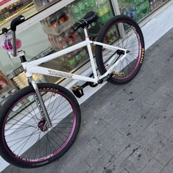 Throne Goon White Oil 29er Zee Cranks