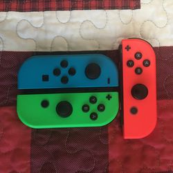 Nintendo Switch Controllers (SEE DESCRIPTION)