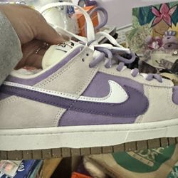 Nike Dunk Low Style Sneakers – Purple/Cream – Size 7 – NEW