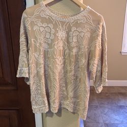 White Embroidered Top L $5 Pick Up