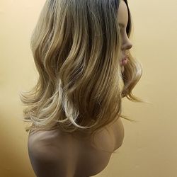 Short Gold Brown Wavy Wig