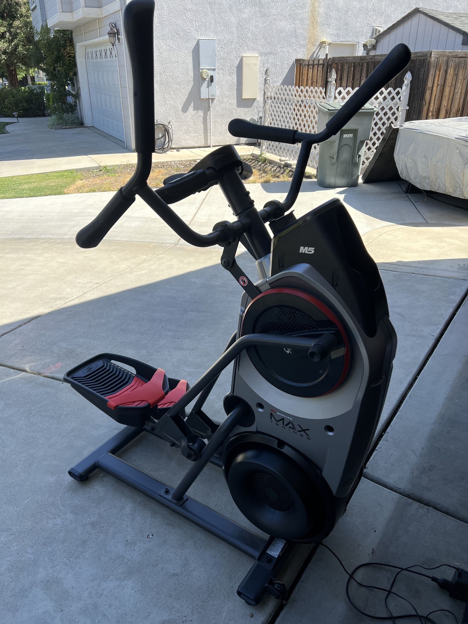 Bowflex MaxTrainer M5