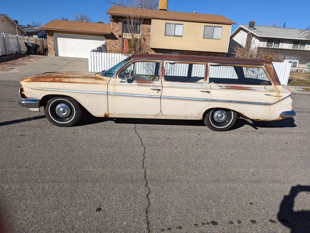 1961 Chevy/Chevrolet/Parkwood/Station Wagon/Impala
