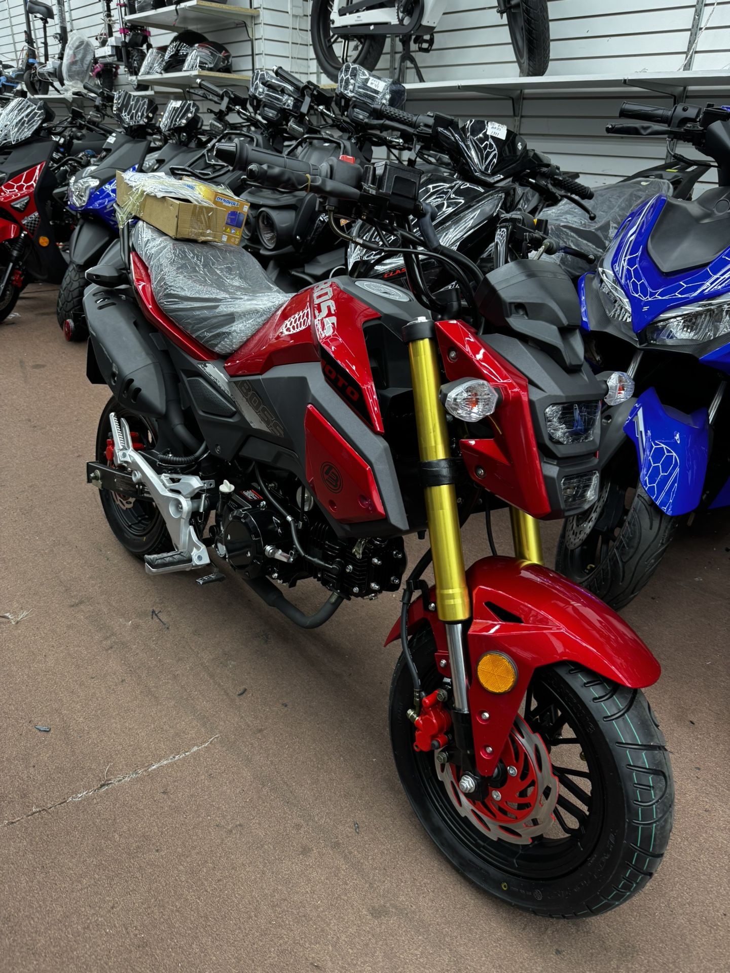 Boss Motor 125cc Manual Motorcycle