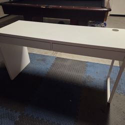 White Desk - 2 Drawers