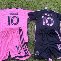 Soccer  kids sizes Jerseys jersey Messi Ronaldo futbol Portugal 🇵🇹 Messi Argentina set Ronaldosizes22,24,26,28,4,6,7,8,9,10,11,12 years old Neymar j