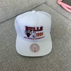 Chicago Bulls Hat White 1991 NBA World Champions Snapback Mitchell & Ness OSFM