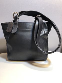 Vintage coach black leather shoulder bag