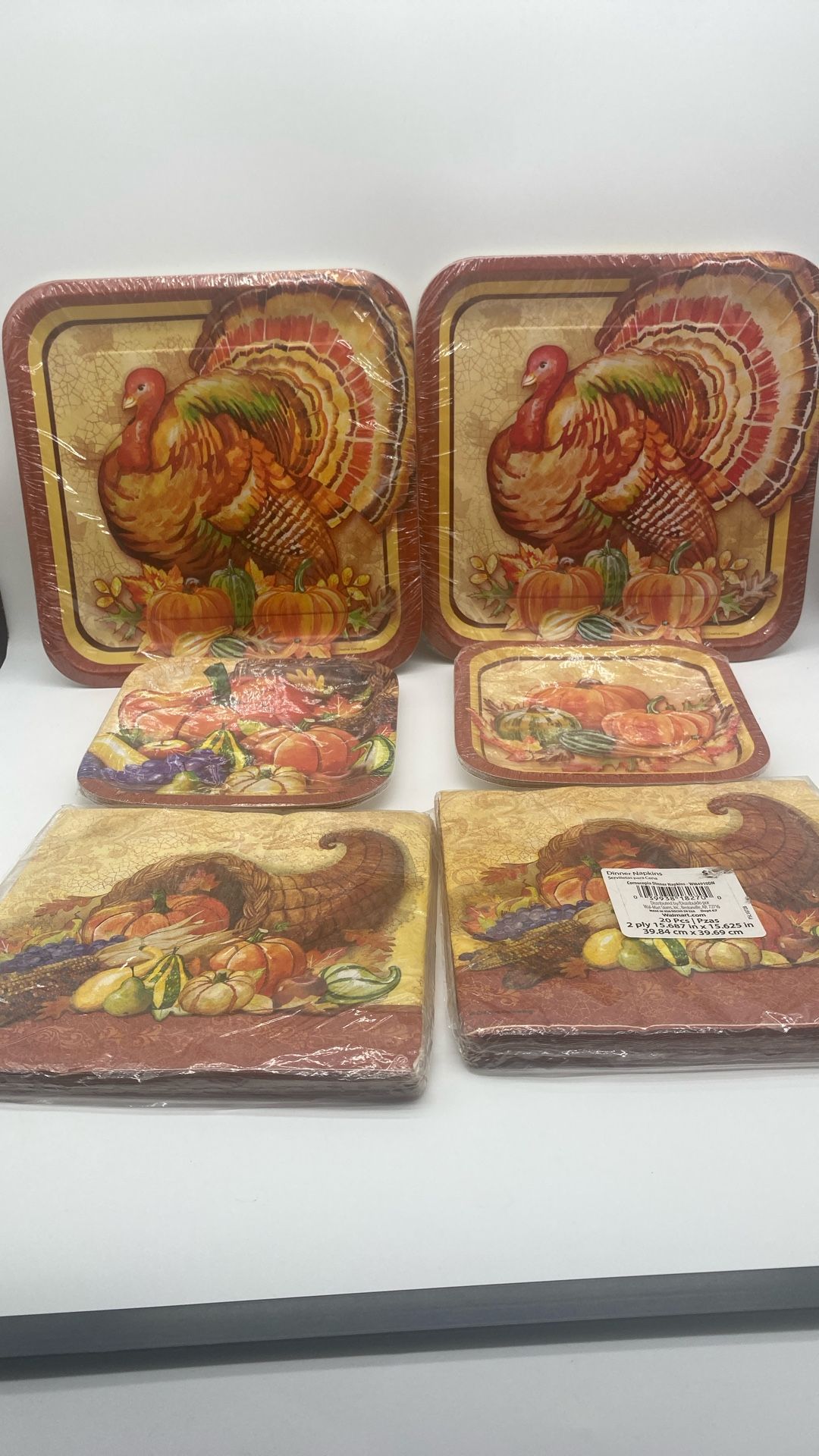 Thanks Giving Plates & Napkins .