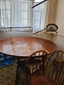 Kitchen table 54x56
