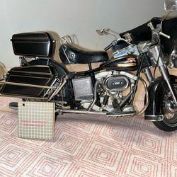 1976 Franklin Mint Harley Davidson Electra Glide Collectible 