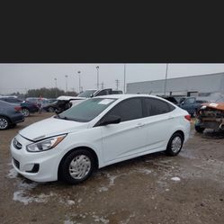 2016 Hyundai Accent parts Parts 