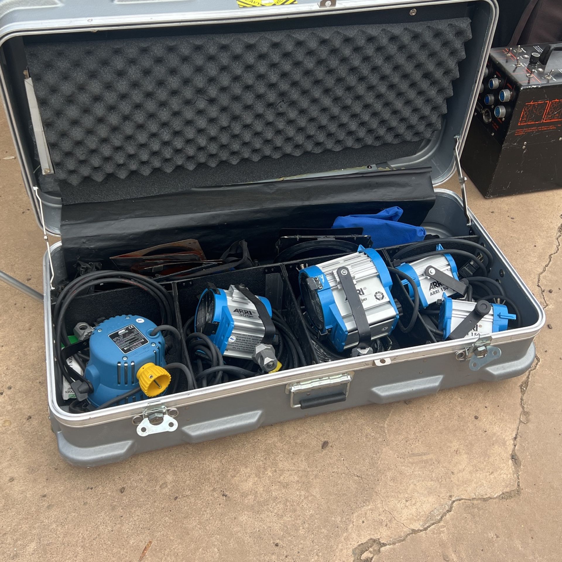 Arri Softbank IV plus 5 Ligjt Kit + More