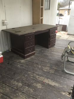 Really nice wood desk!!