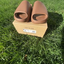 Yeezy Slide ‘Flax’ Size 10 Talla 10