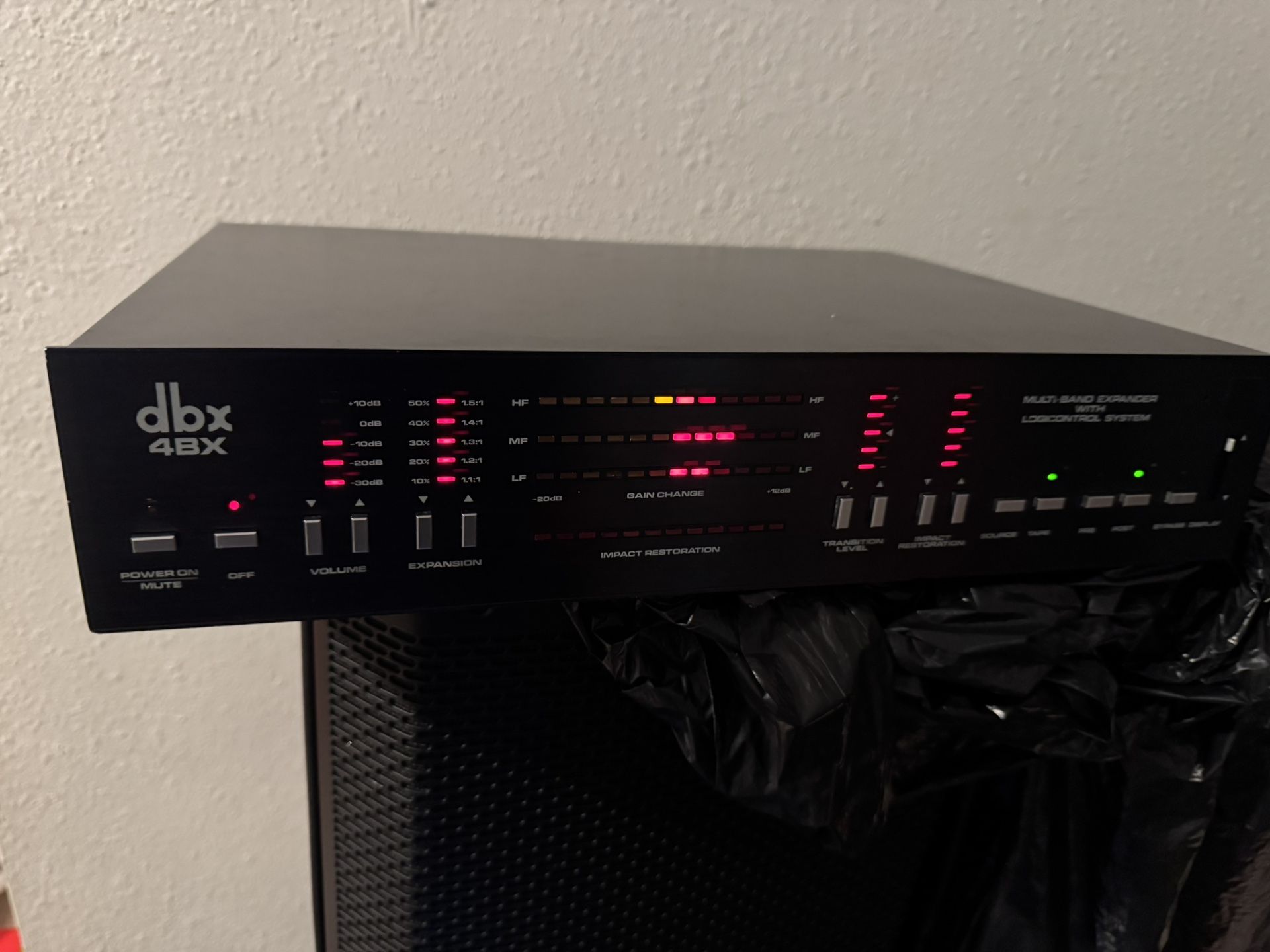Dbx 4bx Expander
