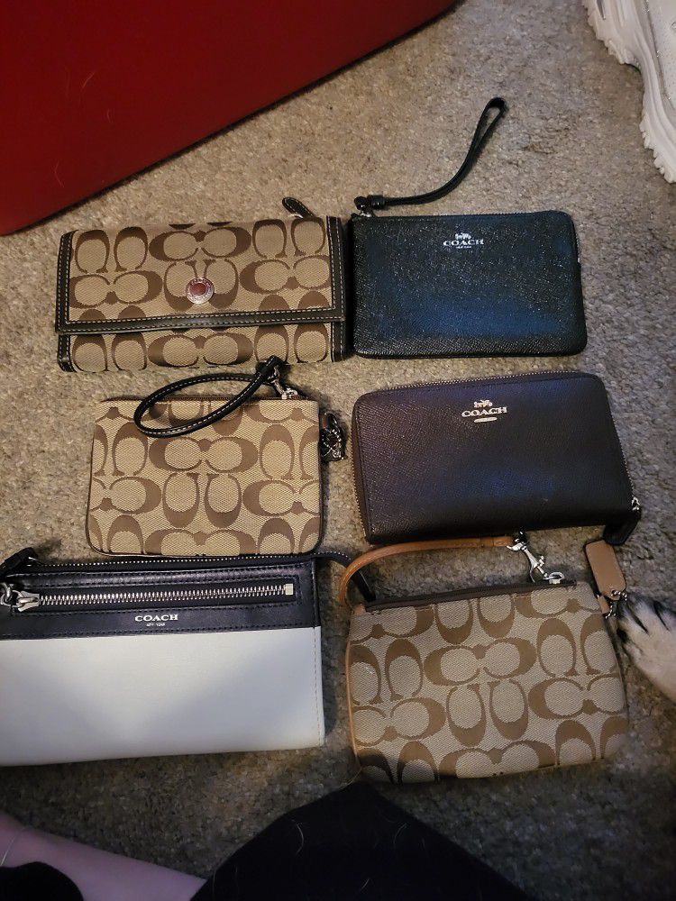 Coach Wallets And Wristlets