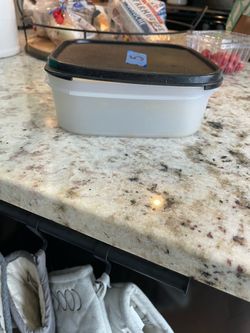 Tupperware square storage bowl