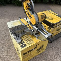 DeWALT  DWS 779  - 12” Compound Miter Saw