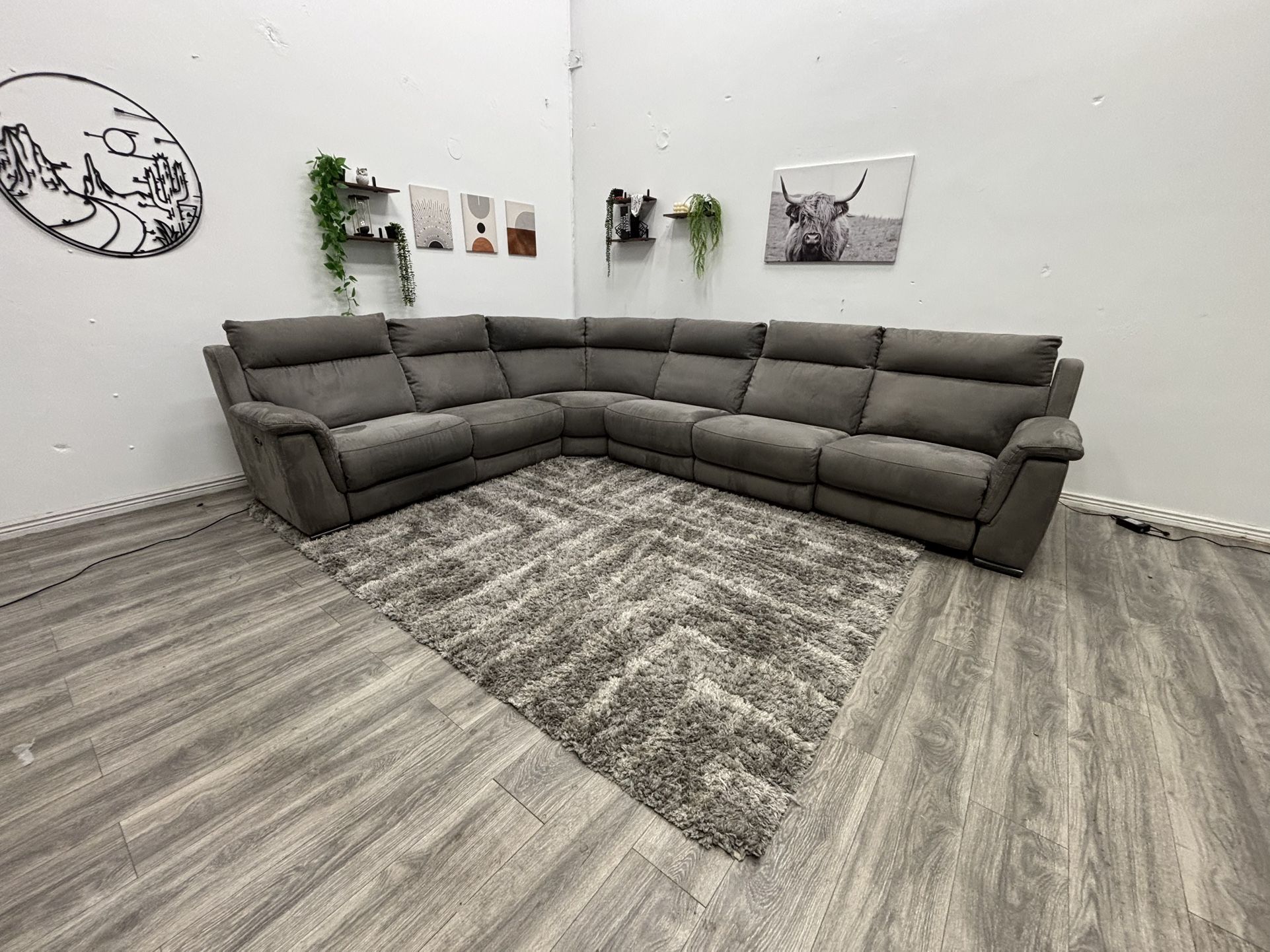 Recliner Sectional Couch - Free Delivery
