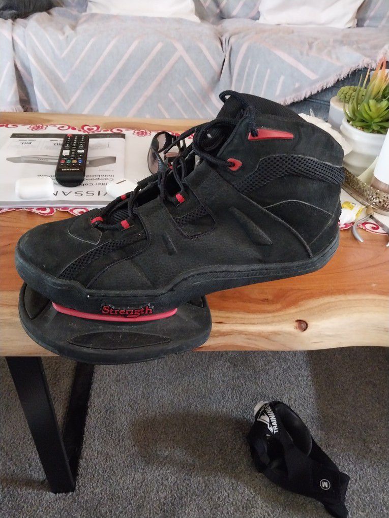 Strength training basketball Shoes Size 13 for Sale in Tacoma, WA - OfferUp