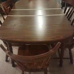 Vintage Table and 6 Chairs