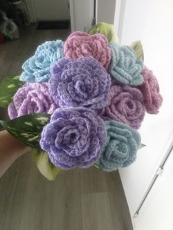 crochet roses bouquet