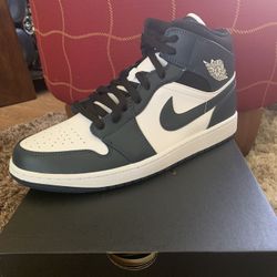 Jordan 1 Mid Armory Navy Size 13