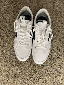 Lacoste 9 1/2