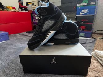 Jordan 5 Retro
Black University Blue (2026) 11M  and 12M
