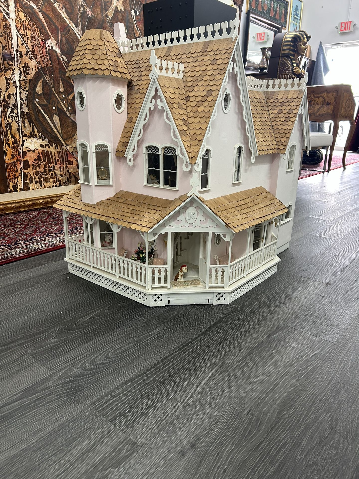 Victorian Style Dollhouse