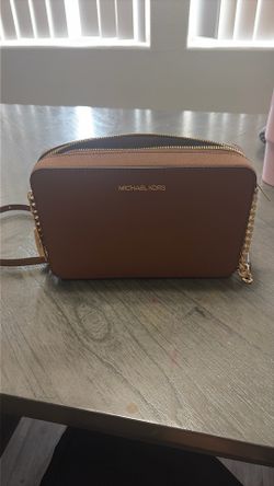 Michael Kors crossbody