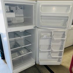 Kenmore Refrigerator 