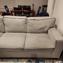 Sectional Coach With Pull Out Bed