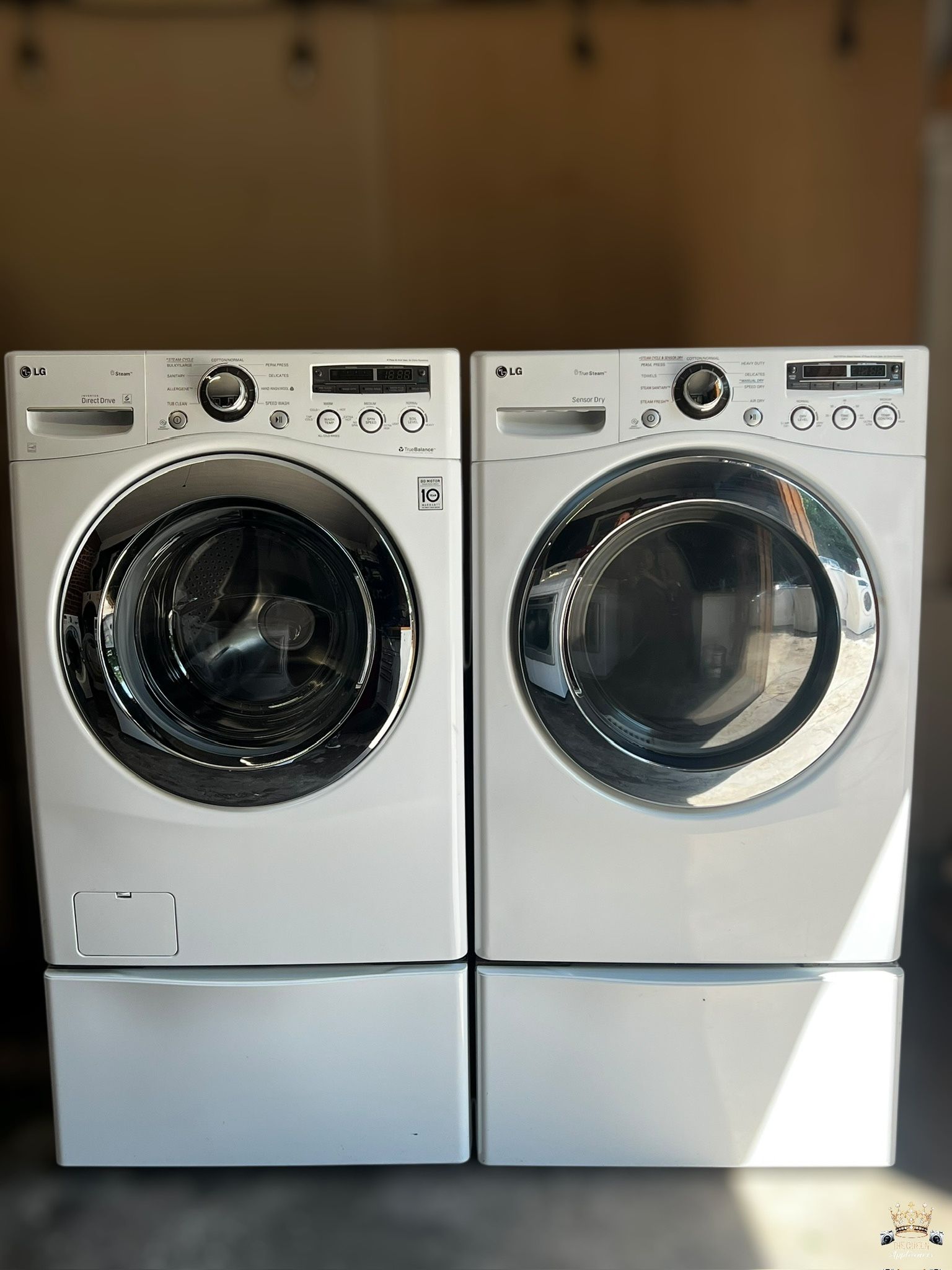LG washer and electric dryer set. 