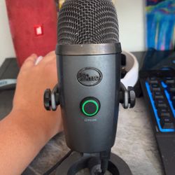 BLUE MIC YETI