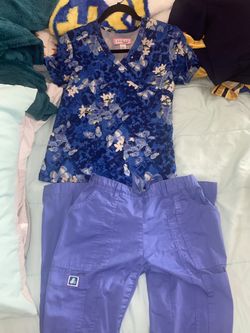 blue flowery scrubs xxs