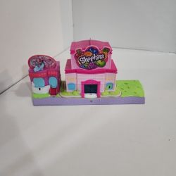 Shopkins Lil' Secrets Secret Small Mall Multi Level Playset w/ Grocery Store