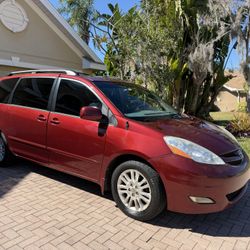 2009 Toyota Sienna