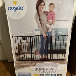 Regalo 58-Inch Home Accents Super Wide Walk Through Baby Gate