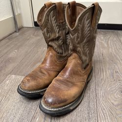 Ariat Workboot Style 10001188 Waterproofed leather boots - Men's size 9D